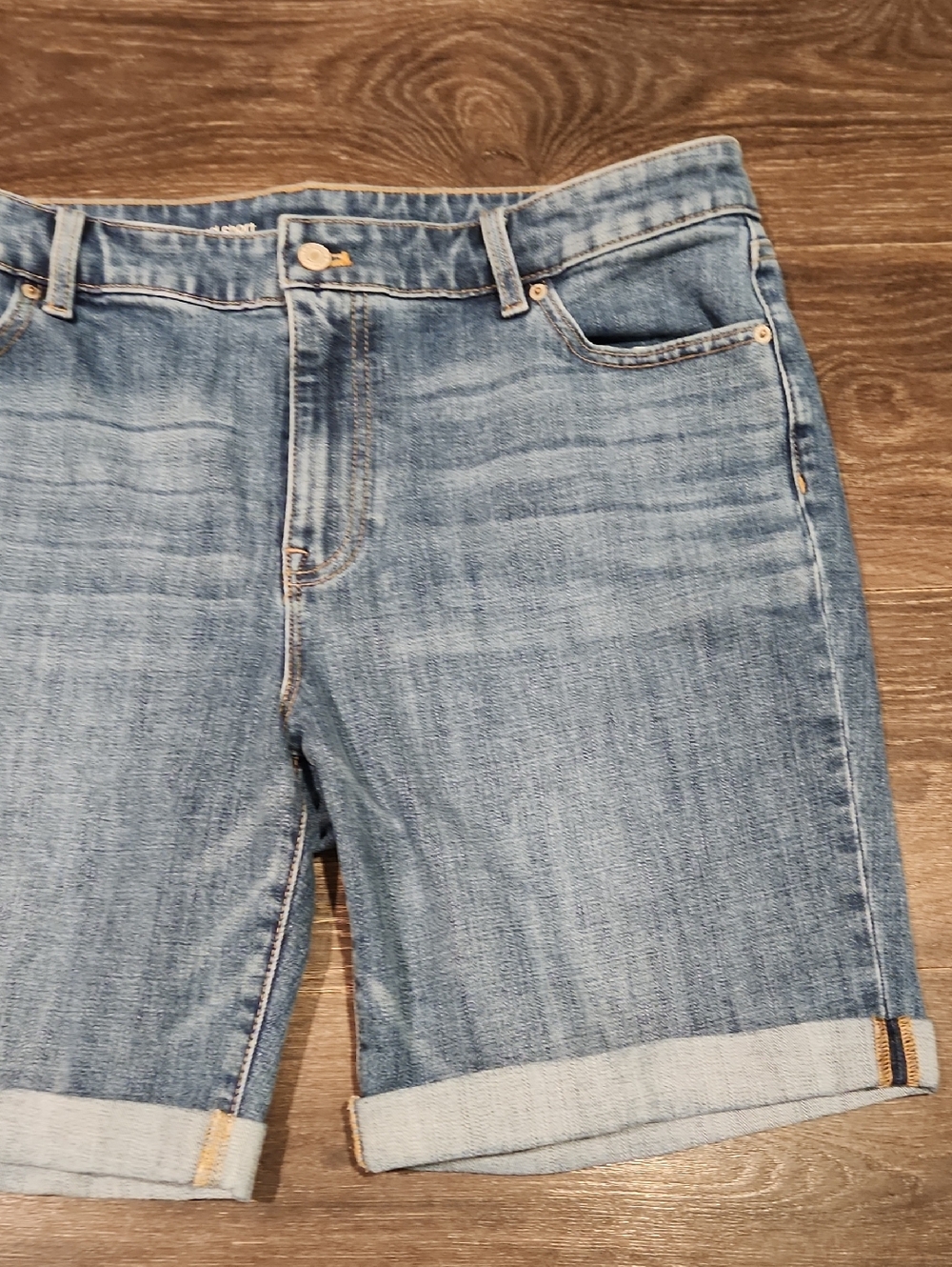 ❤️ TALBOTS HIGH RISE GIRLFRIEND DENIM JEAN SHORTS, 16 (33) - Picture 4 of 7